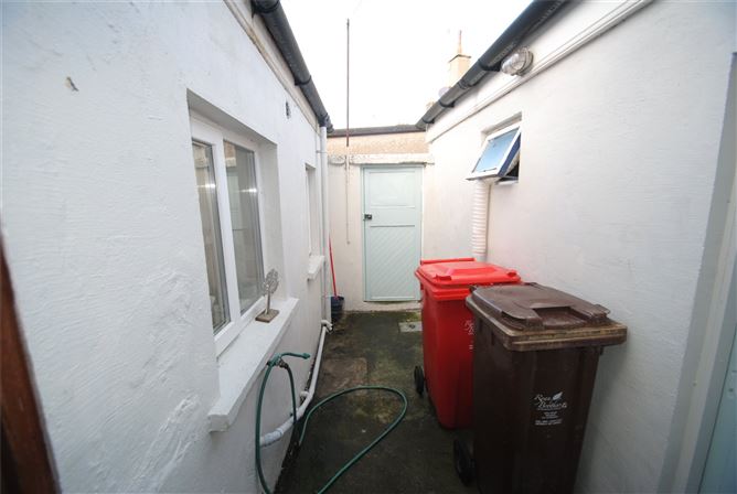 3 Grove St, Roscrea, Co. Tipperary