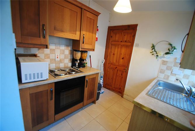 3 Grove St, Roscrea, Co. Tipperary