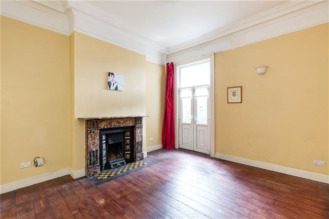 42 Howth Road, Clontarf, Dublin 3