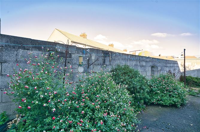 17 Muckross Grove, Perrystown, Dublin 12