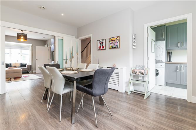 9 Larkfield Walk, Leopardstown, Dublin 18