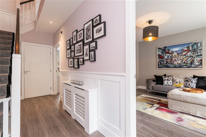 9 Larkfield Walk, Leopardstown, Dublin 18