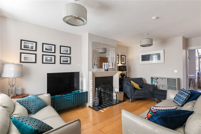 2 Brehon Court, Harold's Grange Road, Rathfarnham, Dublin 16