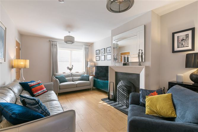 2 Brehon Court, Harold's Grange Road, Rathfarnham, Dublin 16