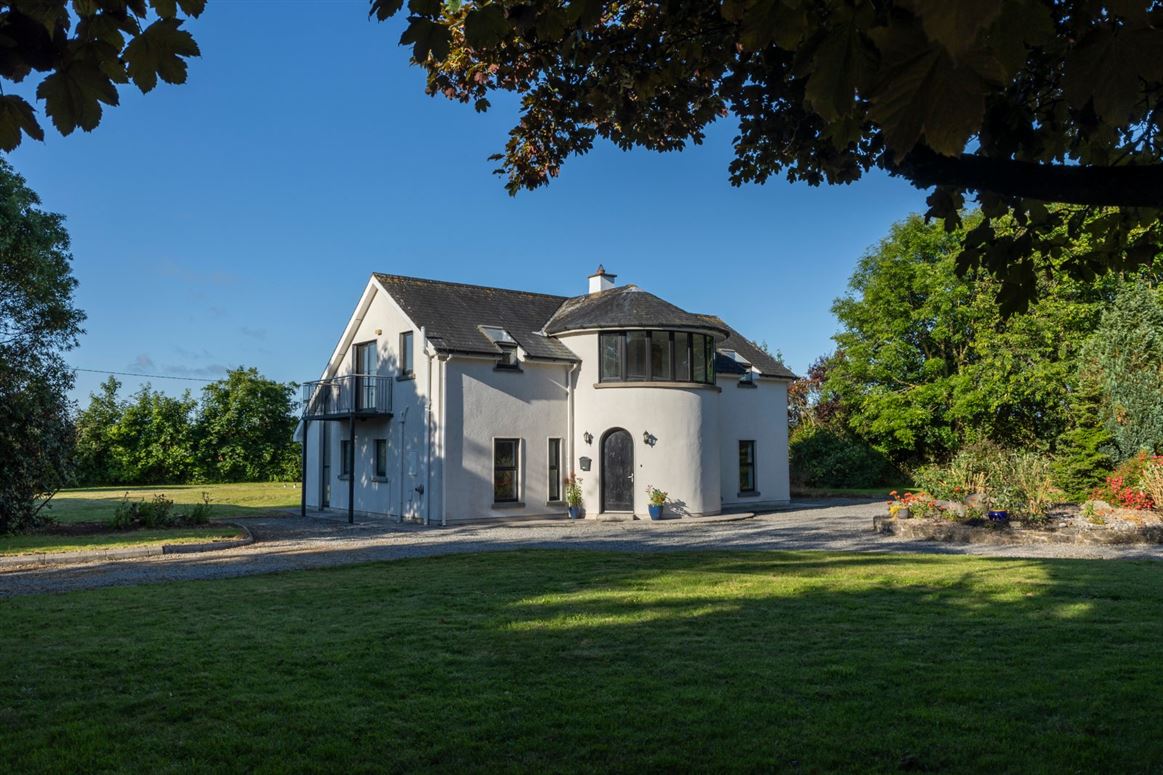 Bronte, Ballinclamper, Ballynacourty, Dungarvan, Co. Waterford