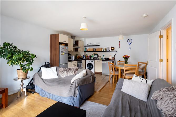 96 Mayeston Court, Finglas, Dublin 11