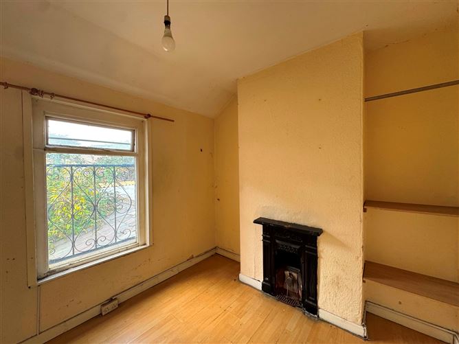 Photo 7 of 7 — 4 Poole Terrace, Dolphin's Barn Street, Dublin 8, Dublin