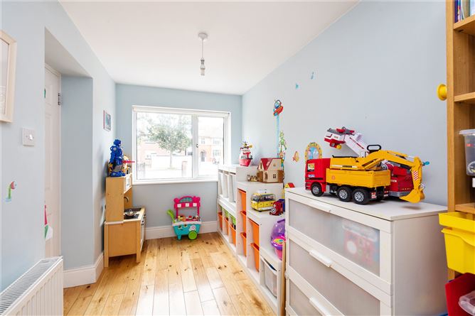 275 Collins Avenue, Whitehall, Dublin 9
