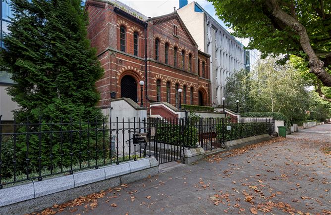39 Symphony House, Adelaide Road, South City Centre, Dublin 2