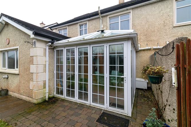 18 Bally Too Manor, Tarmonbarry, Co. Roscommon.