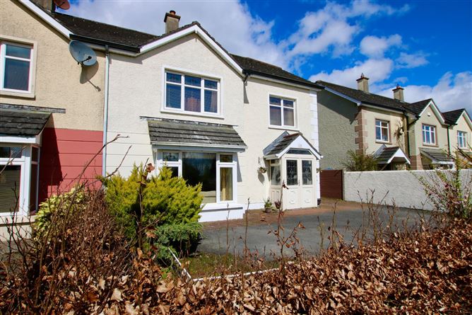 18 Bally Too Manor, Tarmonbarry, Co. Roscommon.