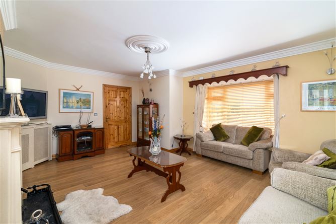 18 Bally Too Manor, Tarmonbarry, Co. Roscommon.