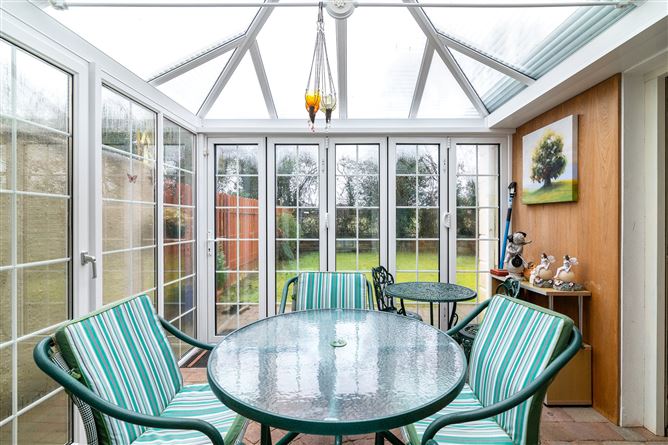 18 Bally Too Manor, Tarmonbarry, Co. Roscommon.