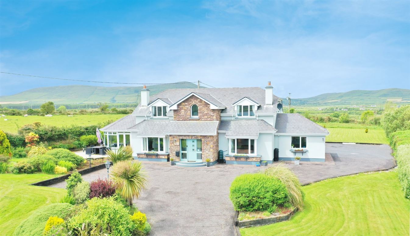Dunlavin House, Slea Head Drive, Dingle, Co. Kerry