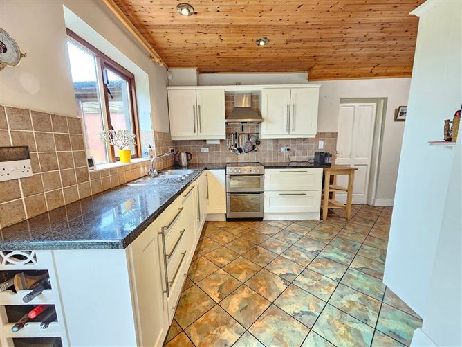 Manusmore, Clarecastle, Ennis, Co. Clare