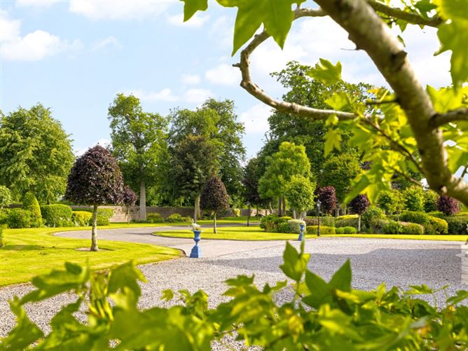 Ladycastle House, Ladycastle Lower, Straffan, Co. Kildare
