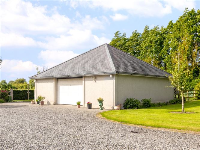 Ladycastle House, Ladycastle Lower, Straffan, Co. Kildare