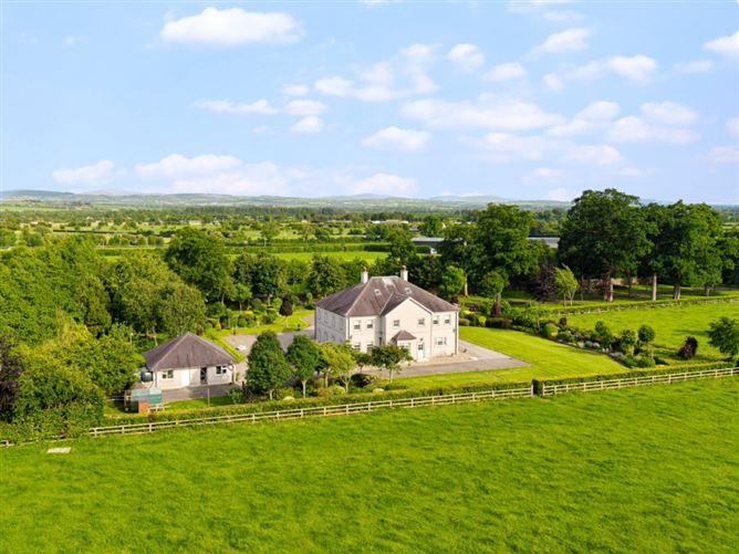Ladycastle House, Ladycastle Lower, Straffan, Co. Kildare