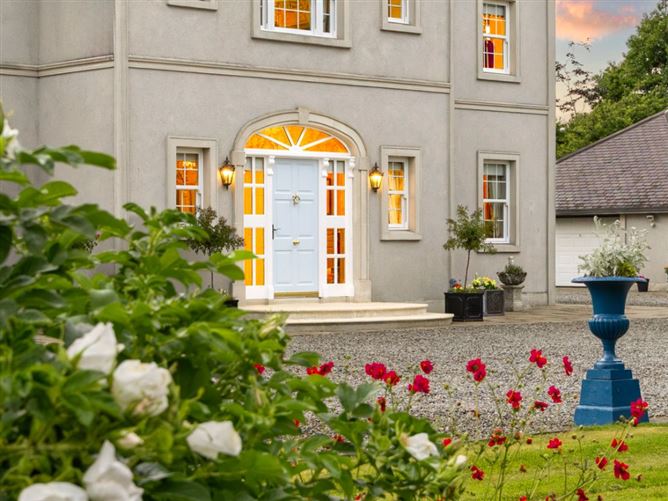Ladycastle House, Ladycastle Lower, Straffan, Co. Kildare