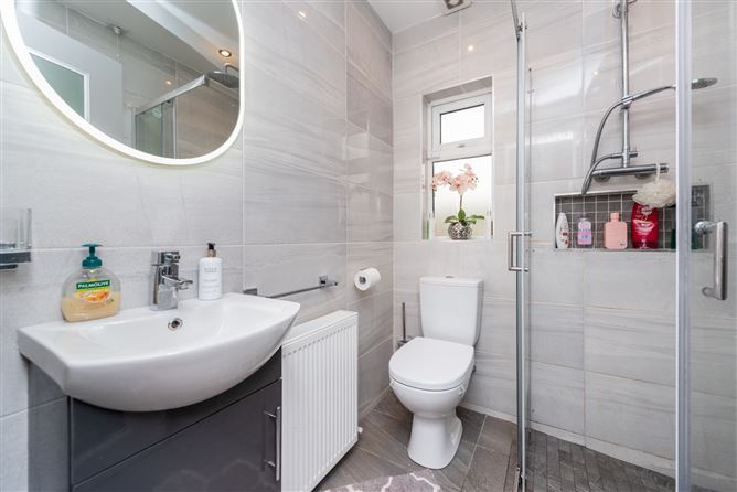 https://photos-a.propertyimages.ie/media/9/1/6/4962619/1ed7b59b-7b7c-486c-8cc8-5c148f329748_l.jpg