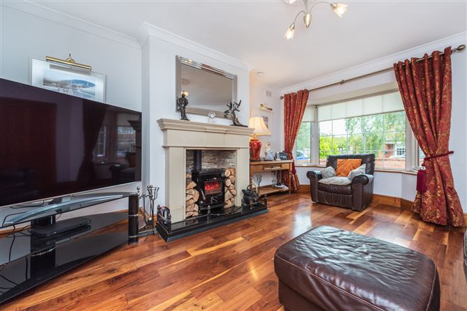 https://photos-a.propertyimages.ie/media/9/1/6/4962619/1ed7b59b-7b7c-486c-8cc8-5c148f329748_l.jpg