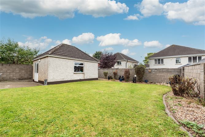 https://photos-a.propertyimages.ie/media/9/1/6/4962619/1ed7b59b-7b7c-486c-8cc8-5c148f329748_l.jpg