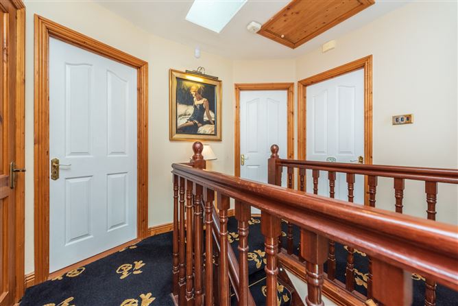 https://photos-a.propertyimages.ie/media/9/1/6/4962619/1ed7b59b-7b7c-486c-8cc8-5c148f329748_l.jpg