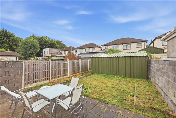 Photo 9 of 14 — 12 Heather Grove, Marlay Wood, Rathfarnham, Dublin 16