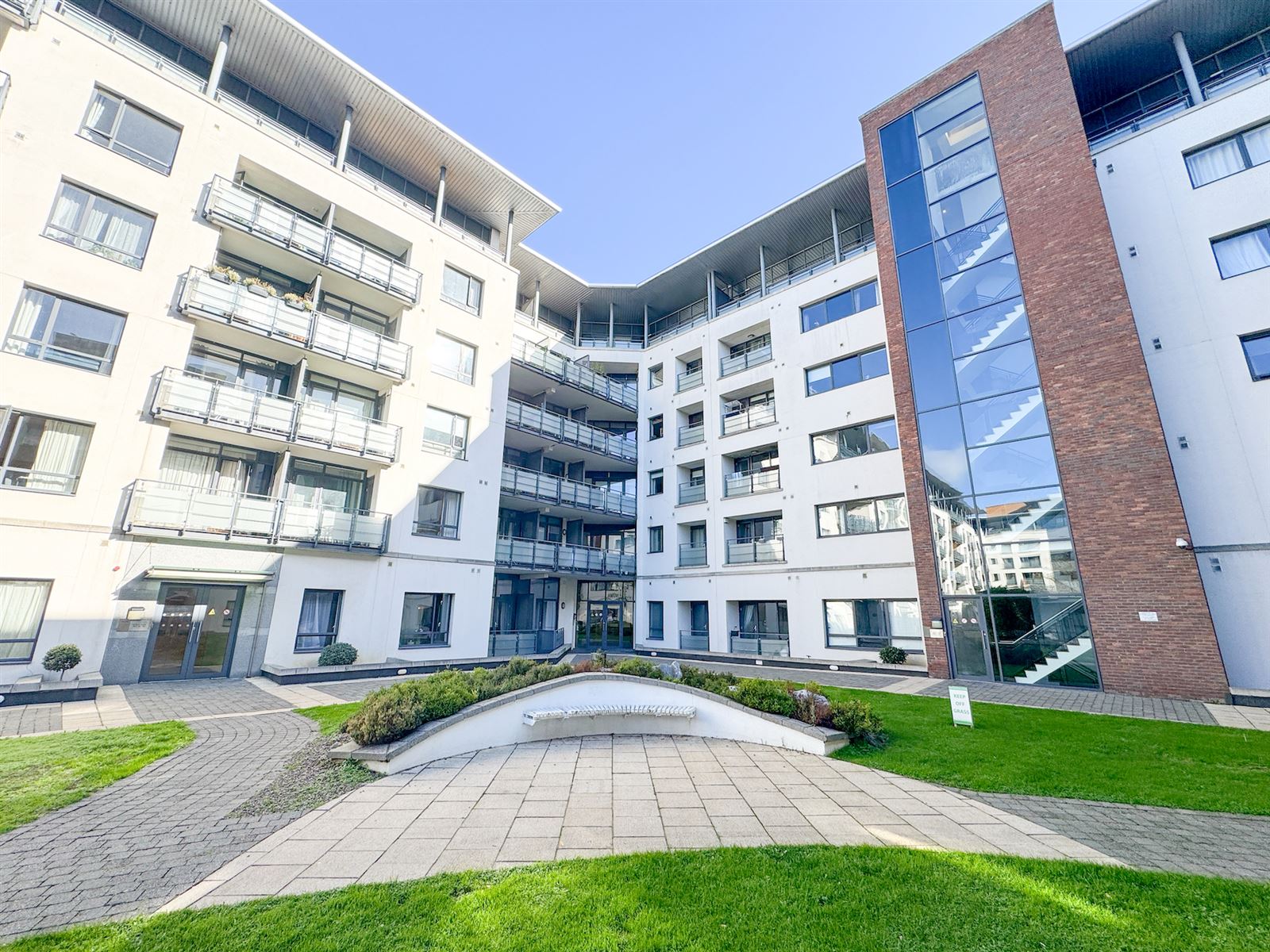 Photo 1 of 25 — 135 Scarriff House, Custom House Square, IFSC, Dublin 1