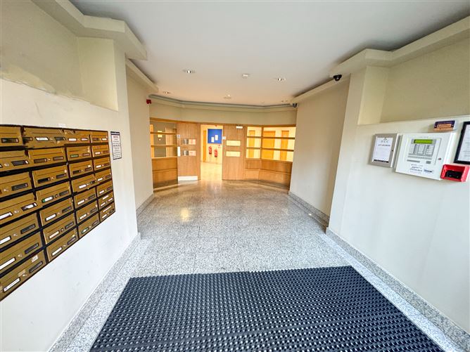 135 Scarriff House, Custom House Square, IFSC, Dublin 1