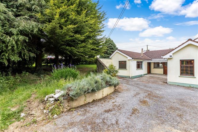 Holly Tree House, Carrickane, Cavan