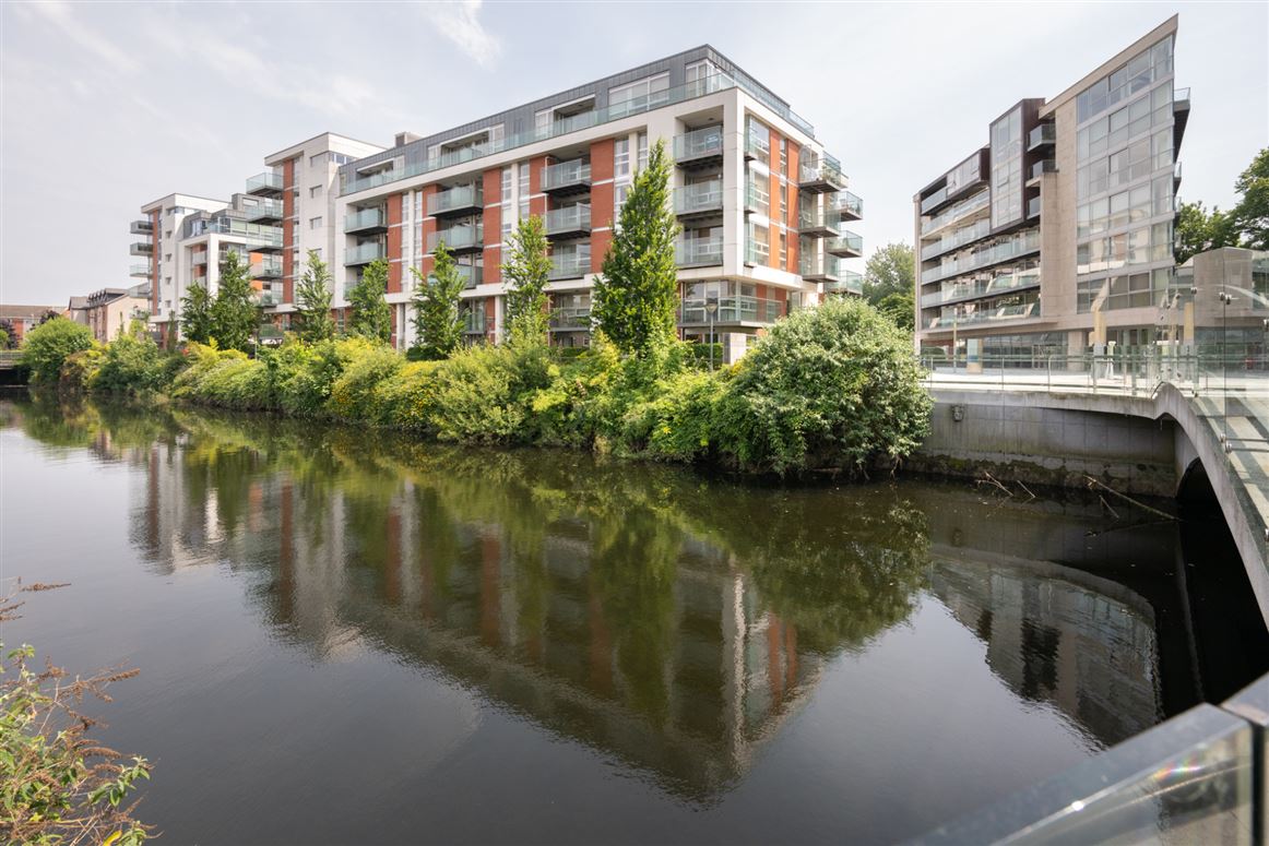 24 The Fastnet, Lancaster Gate, Lancaster Quay, Cork