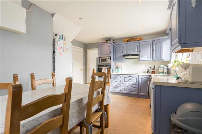 38 Oakley Park, Staplestown Road, Carlow Town, Carlow