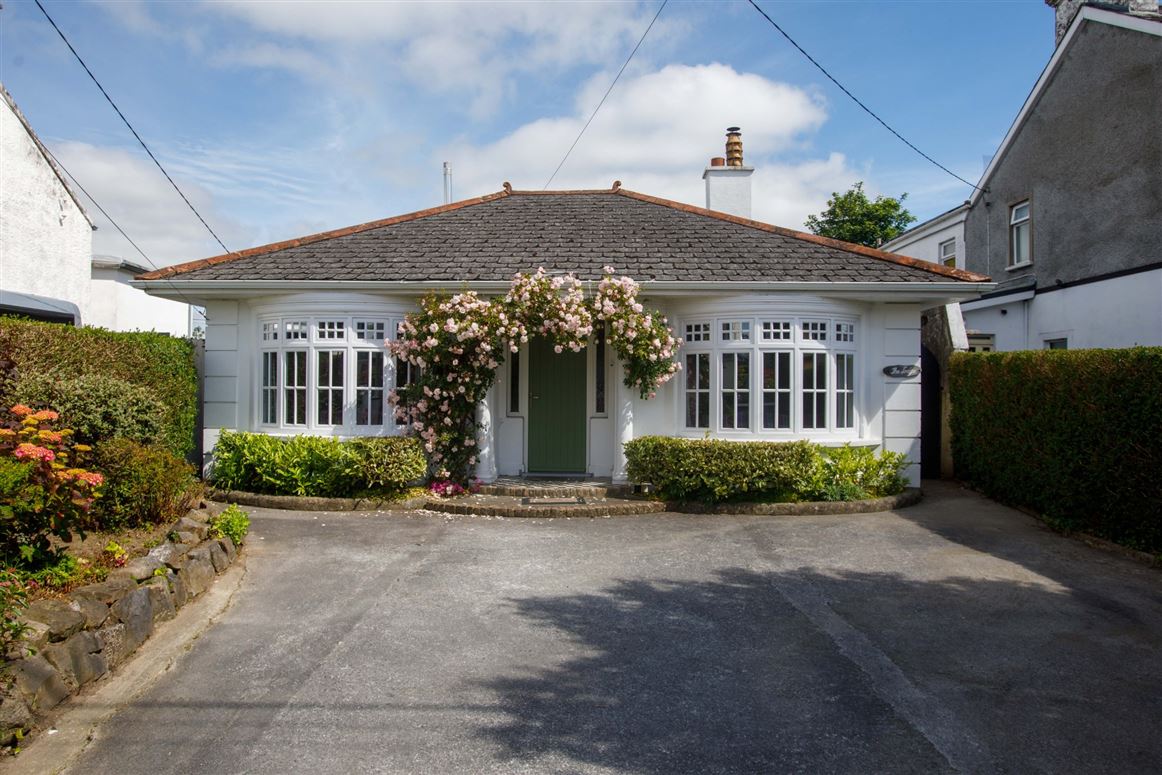 The Lodge, 8 Racecourse Road, Tralee, Co. Kerry