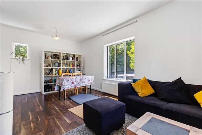 9 White Gables, Rathmichael, Dublin 18