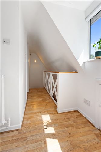 Photo 10 of 21 — 9 White Gables, Rathmichael, Dublin 18