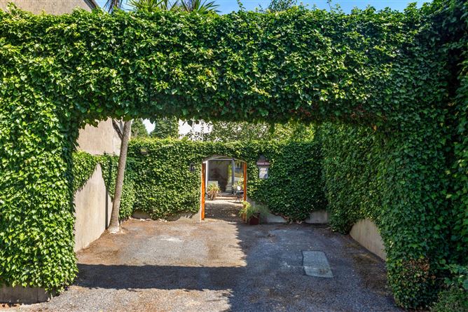 Belmont Mews, Galloping Green, Stillorgan Road, Blackrock, Co. Dublin