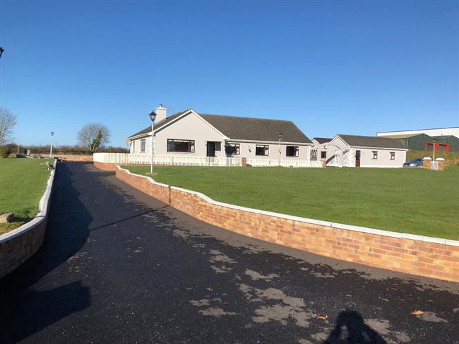 Ashdale House On 2.3 Acres, Roxborough, Roscommon