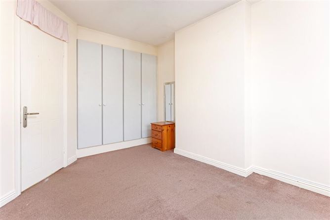 40 Earlsfort Road, Lucan, Dublin