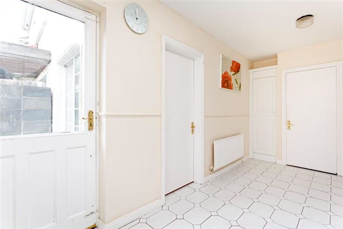 40 Earlsfort Road, Lucan, Dublin