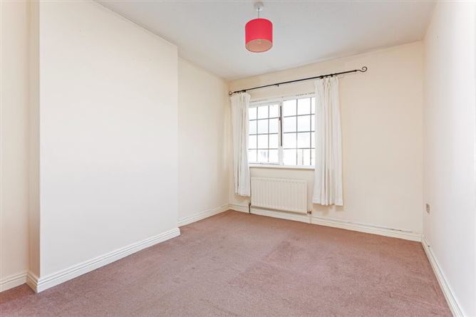 40 Earlsfort Road, Lucan, Dublin