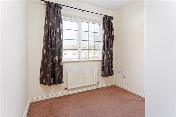 40 Earlsfort Road, Lucan, Dublin