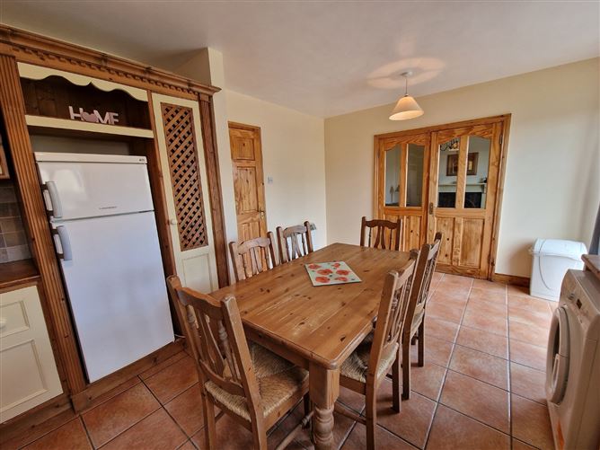 8 Atlantean Cottages, Miltown Road, Kilkee, Co. Clare
