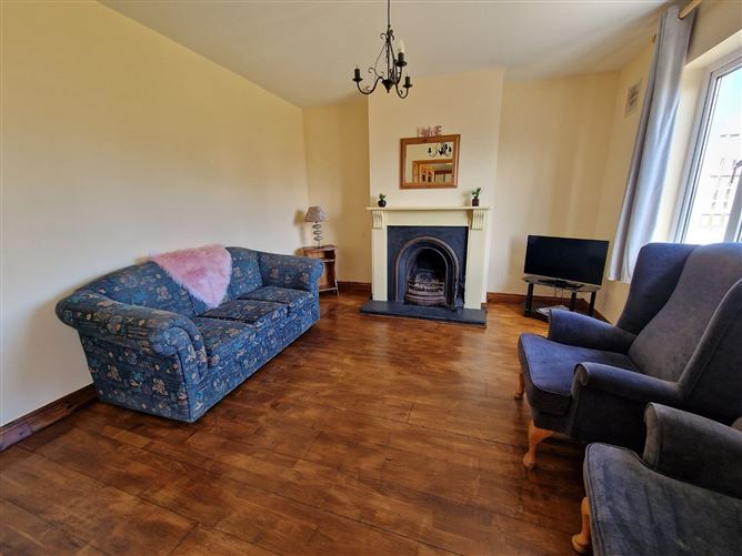 8 Atlantean Cottages, Miltown Road, Kilkee, Co. Clare