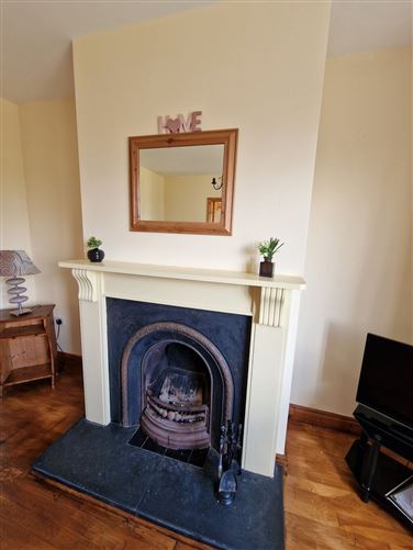 8 Atlantean Cottages, Miltown Road, Kilkee, Co. Clare