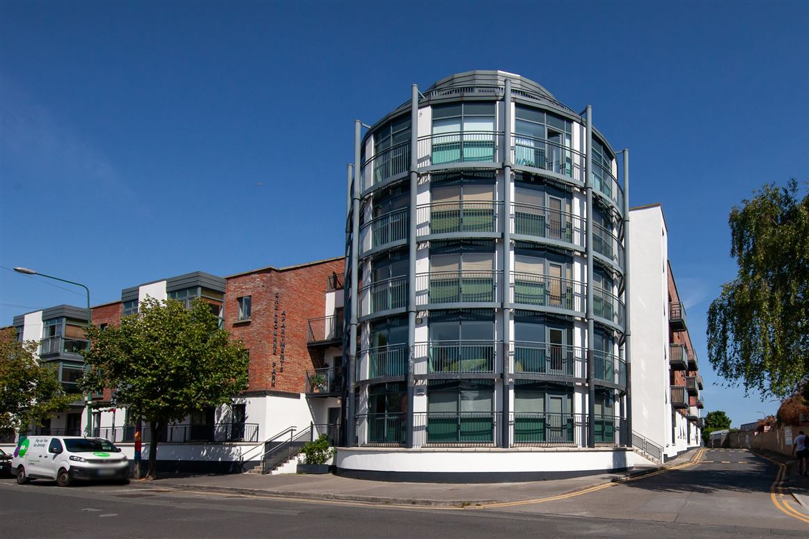 Apartment 53 Shelbourne Park, Grand Canal Dk, Dublin 4