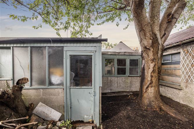 https://photos-a.propertyimages.ie/media/9/1/8/4956819/4b2fa7a0-dd12-4eb7-a6a3-0d2e015649a0_l.jpg