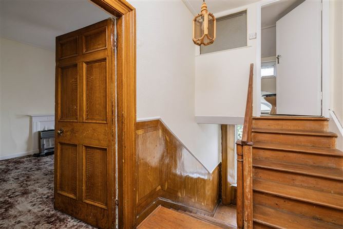 https://photos-a.propertyimages.ie/media/9/1/8/4956819/4b2fa7a0-dd12-4eb7-a6a3-0d2e015649a0_l.jpg