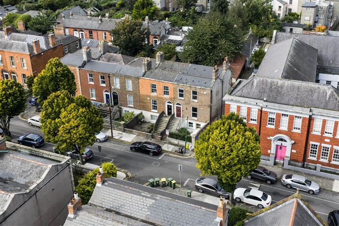 https://photos-a.propertyimages.ie/media/9/1/8/4956819/4b2fa7a0-dd12-4eb7-a6a3-0d2e015649a0_l.jpg