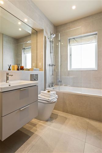 https://photos-a.propertyimages.ie/media/9/1/8/5002819/5bab8353-3d08-4676-8b88-dfde9e3ea73a_l.jpg